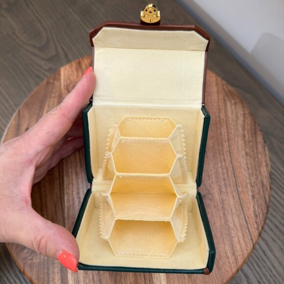 WOLF DESIGNS Green Leather Travel Jewelry Case — Vintage Compact Luxe - Picture 6 of 10